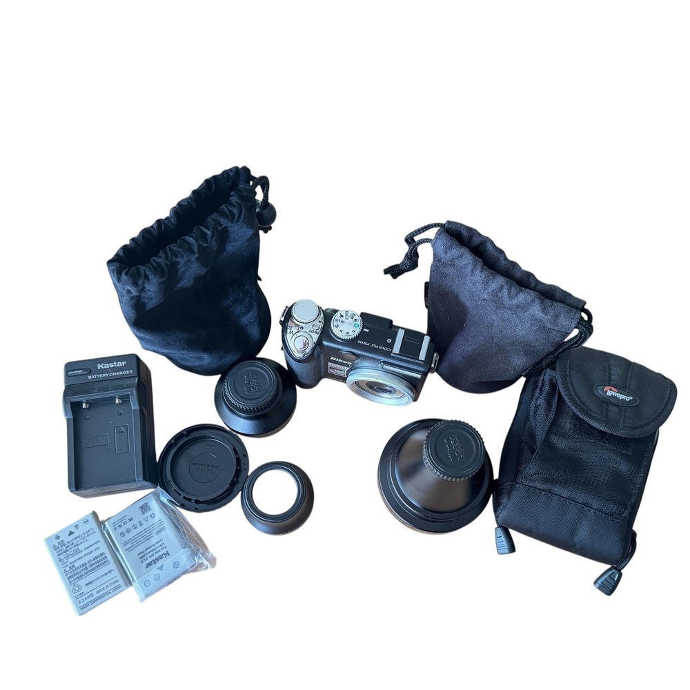 Nikon Coolpix P5000 Digital Camera Bundle TC-E3ED 3x WC-E67 0.67x Lenses Charger